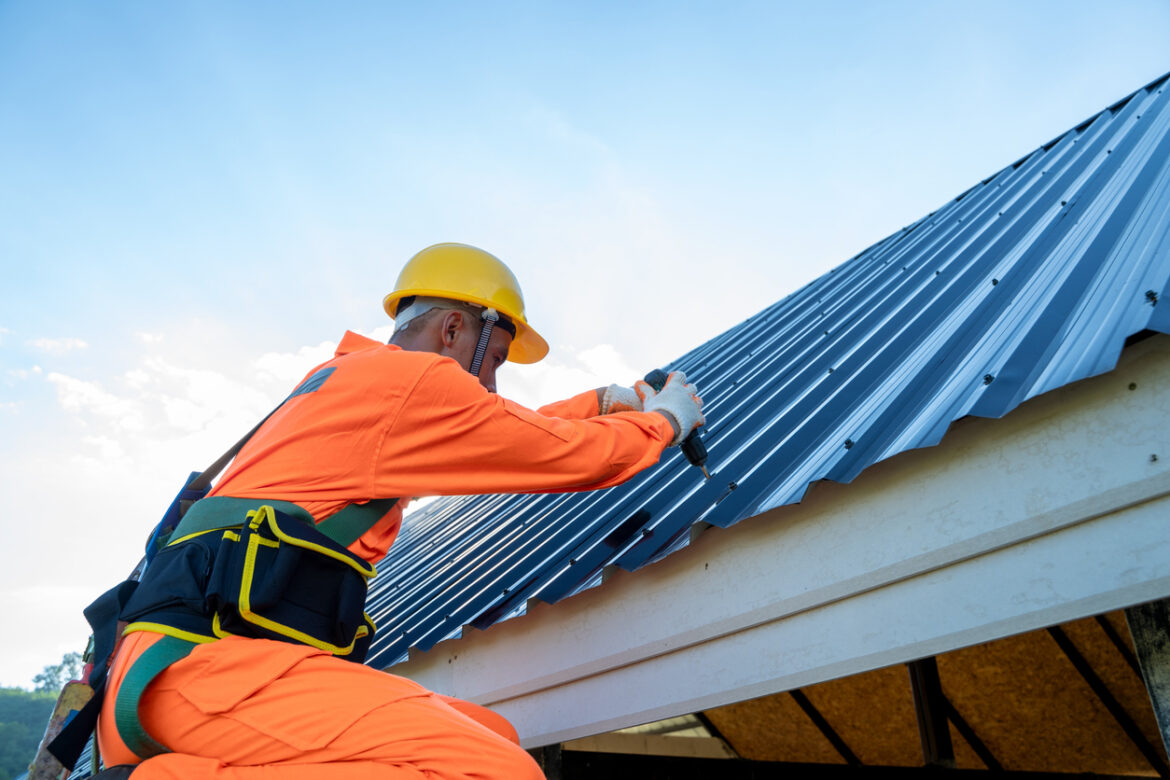 How to Communicate with Your Roofing Contractor Effectively?